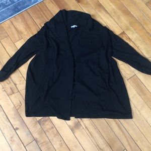 Studio Y 3/4 sleeve cardigan.